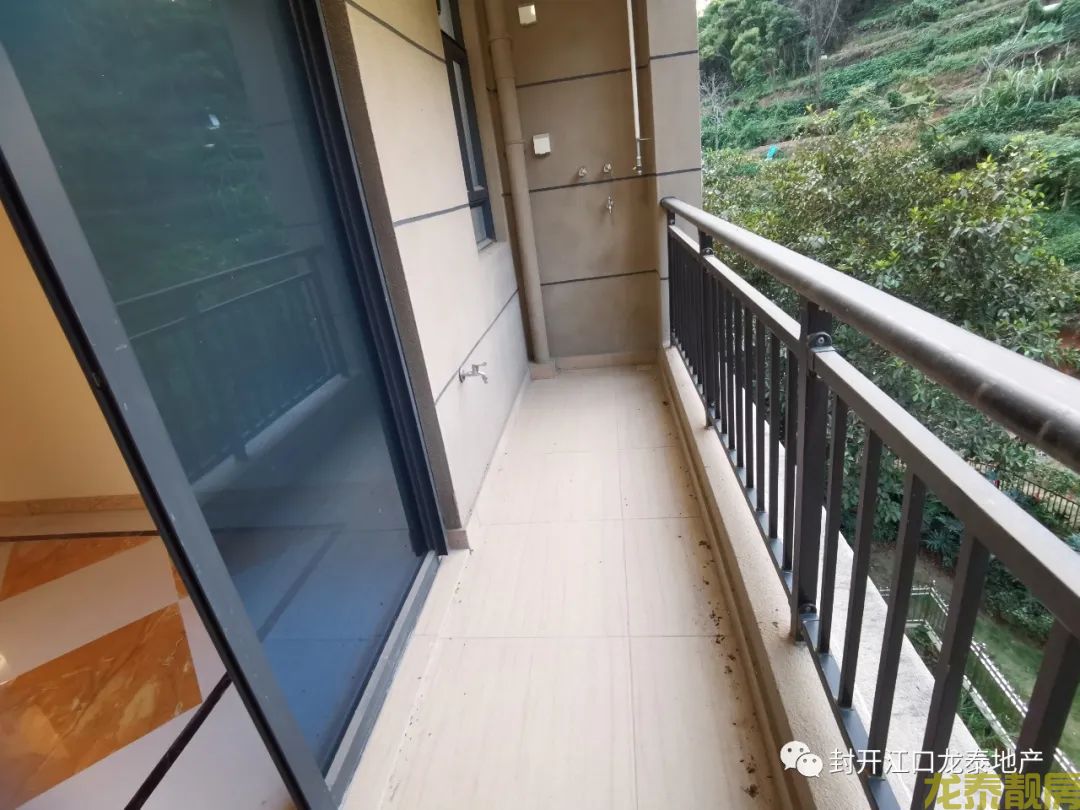 碧桂豪园4房户型全新装修未入住