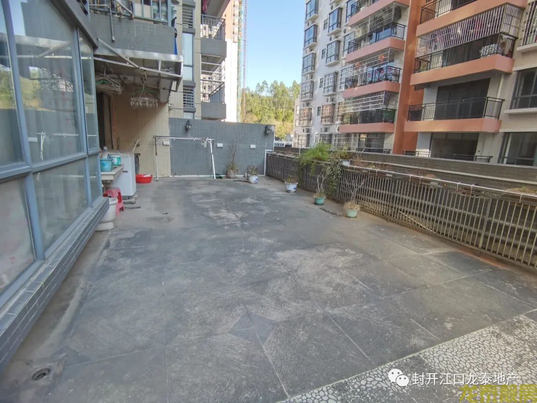 香槟一号 送130方大平台 空中大花园
