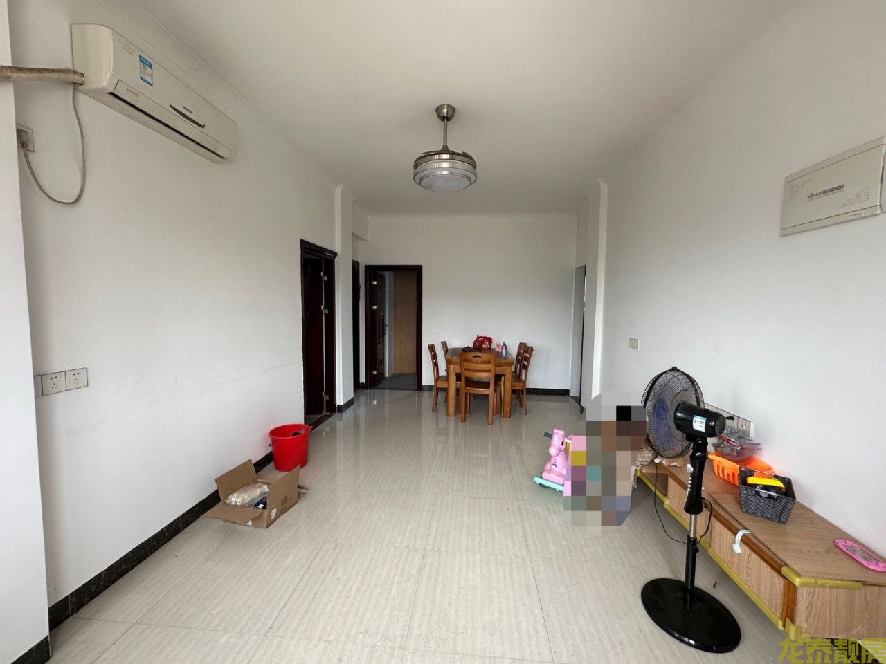 老城区 一小门口附近6楼