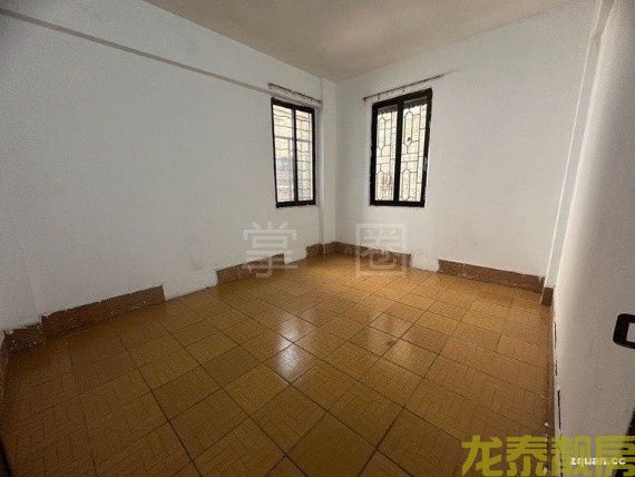 老城区 一小附近2楼