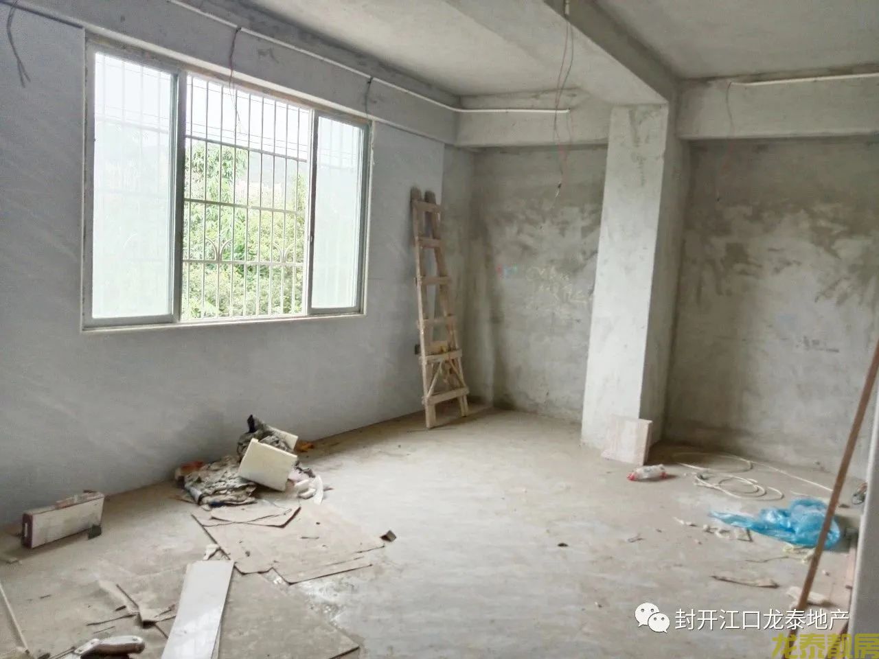 老城区北校学区房步梯二楼
