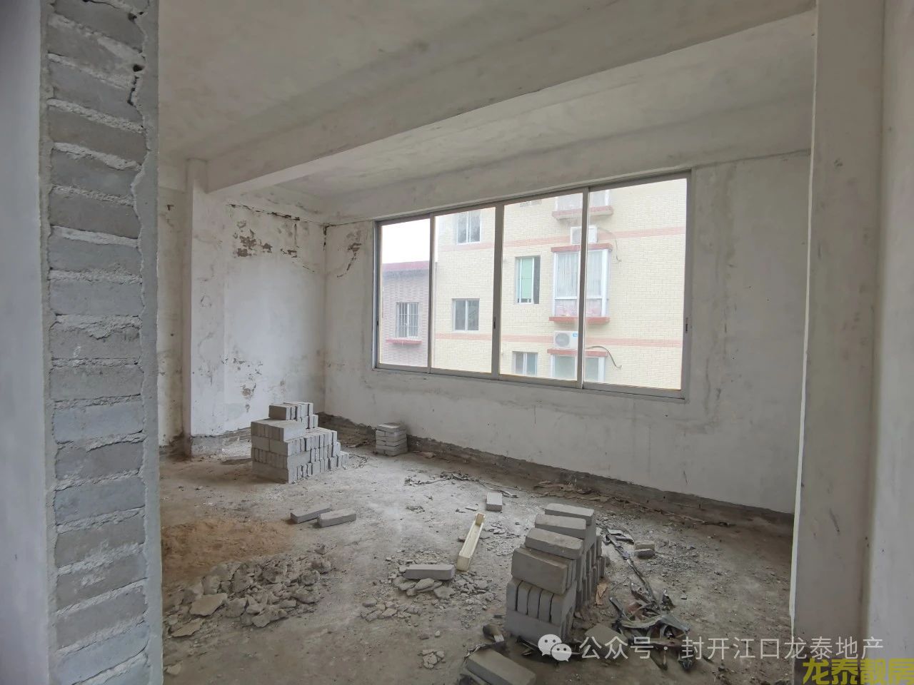 河南片区 首付20万买自建房一栋 前后停车非常方便