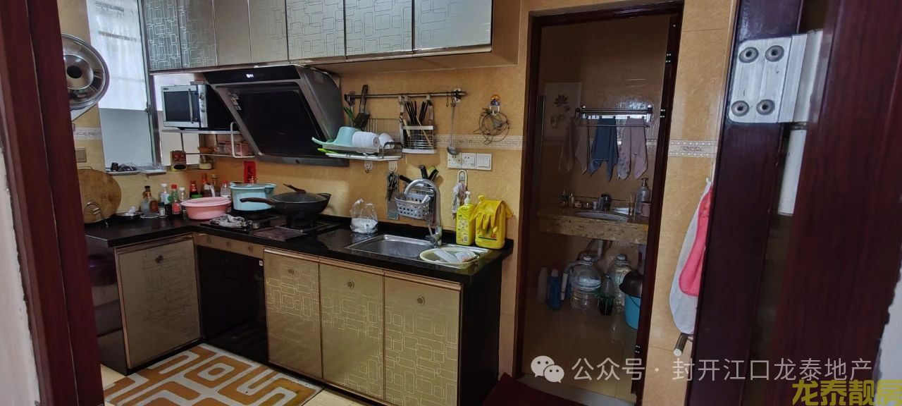 老城区奔辉花园4房南向