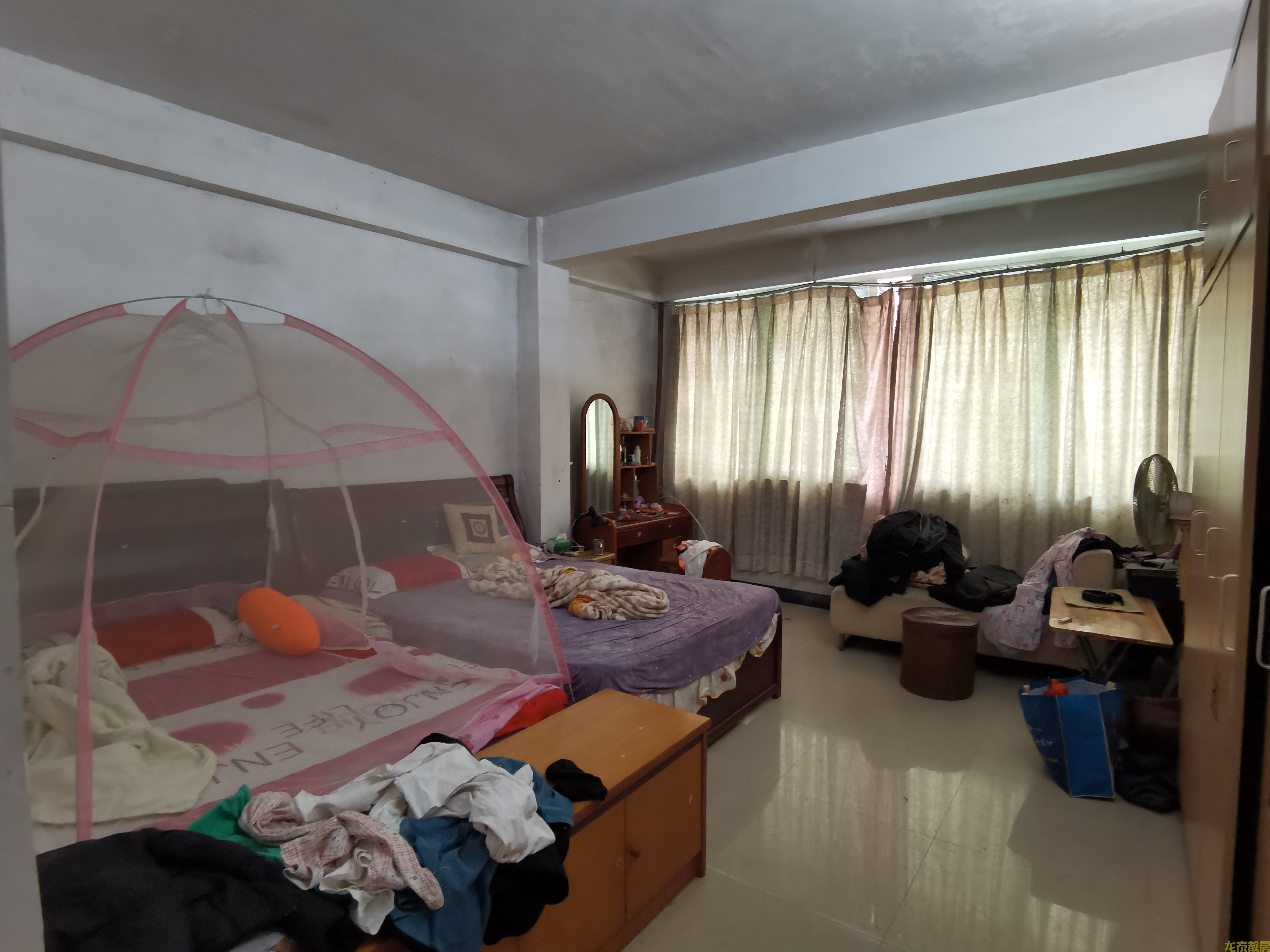 青果场三层半自建房便宜出售
