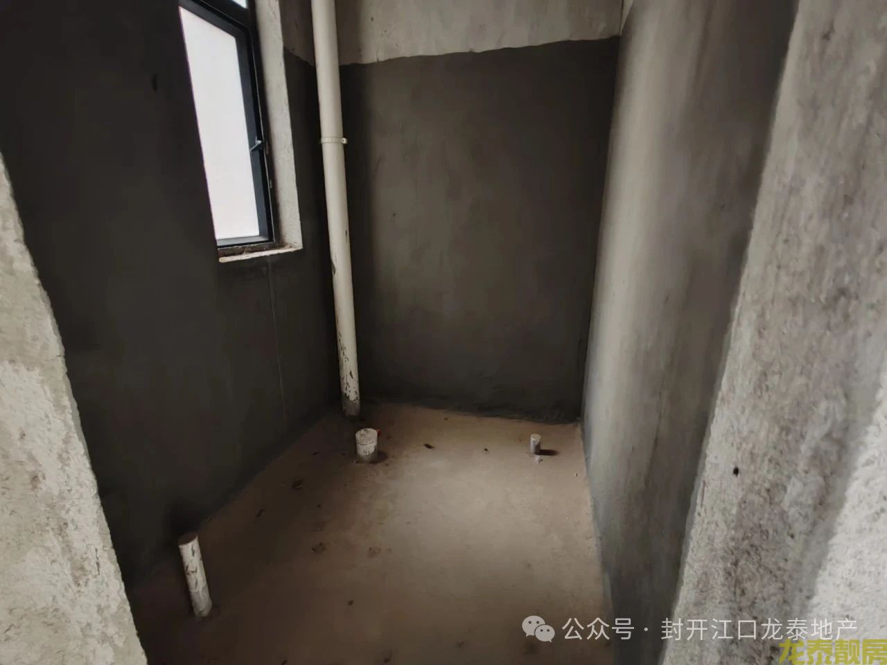  江南城超靓江景房   南向电梯中层+4房