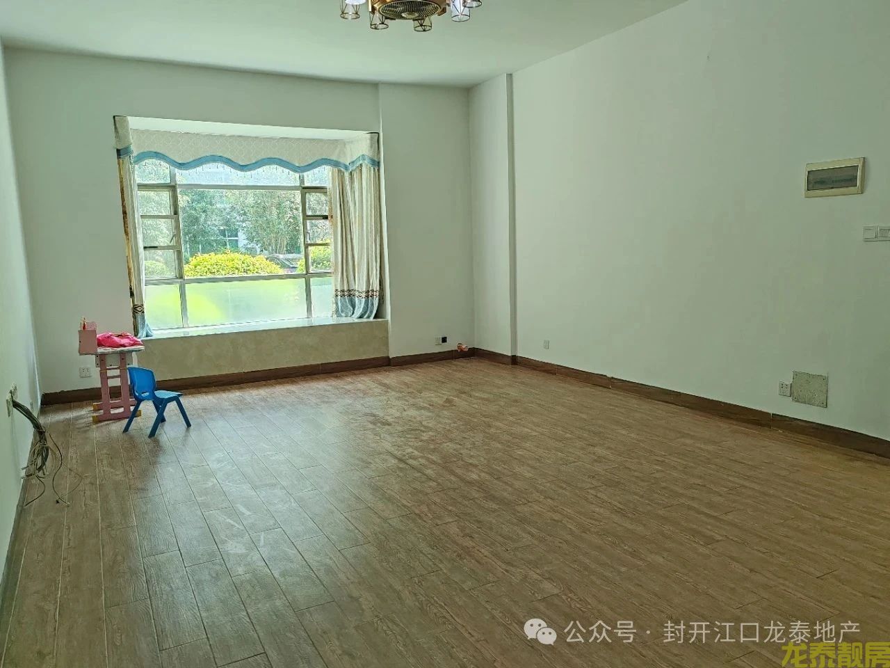 山水雅苑首层南北对流大户型单价3200元