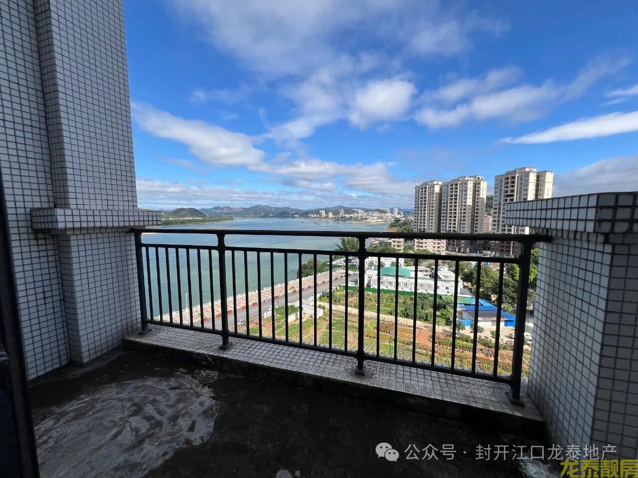 粤江花园头排江景 191平复式 可做5房 楼王户型热售